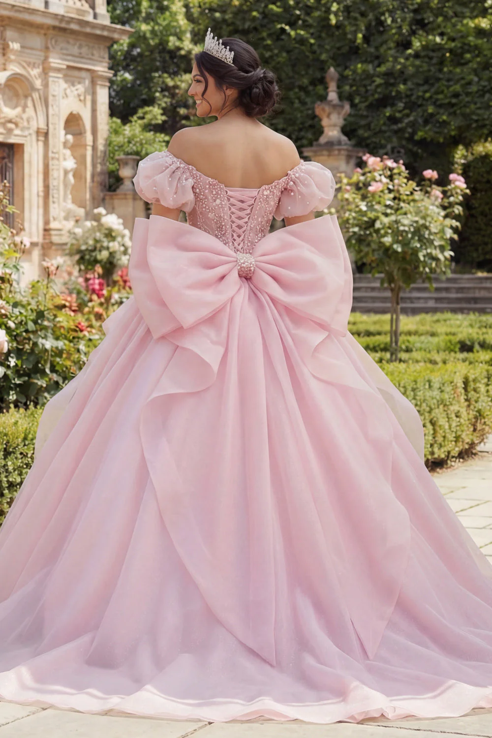 Balowa suknia, różowy koralikowy gorset z ramion Quinceanera z dużą kokardą - Image 2