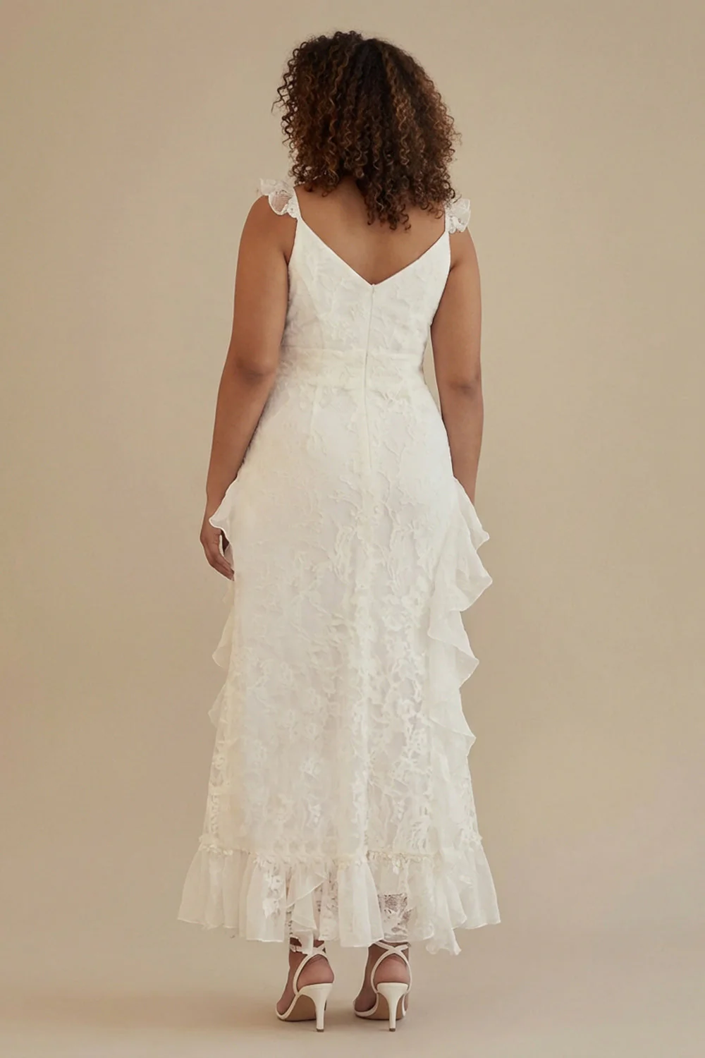 Biała biała sukienka plus size plus size z falbanami w kształcie kroju A i koronką - Image 2