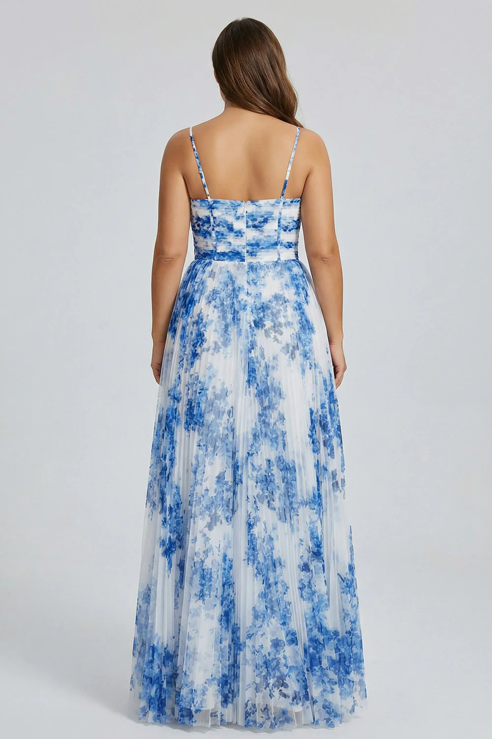 Białe, niebieskie ramiączka spaghetti – plisowana sukienka druhny plus size - Image 2