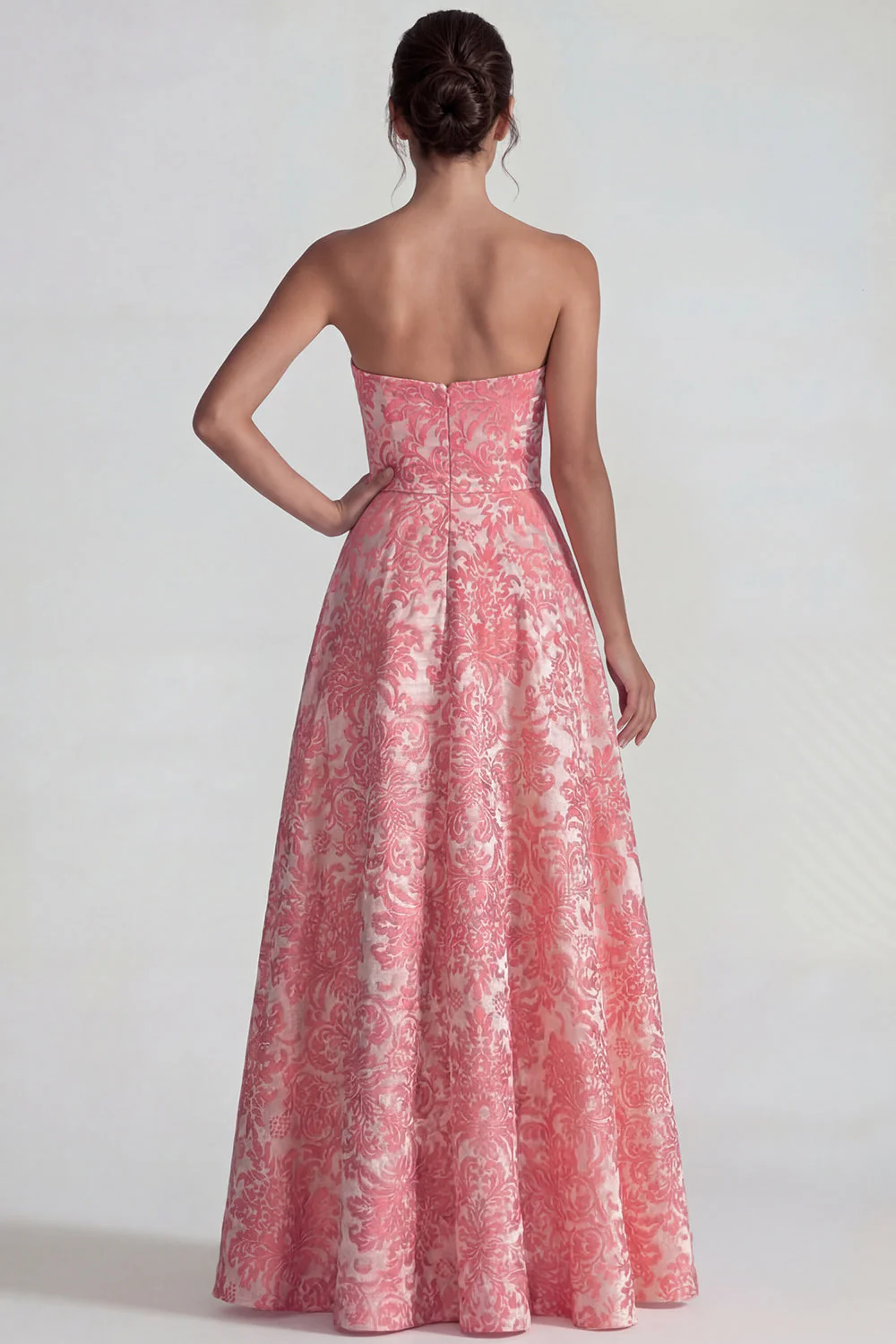 Blush Jacquard bez ramiączek – długa formalna sukienka z rozcięciem - Image 2