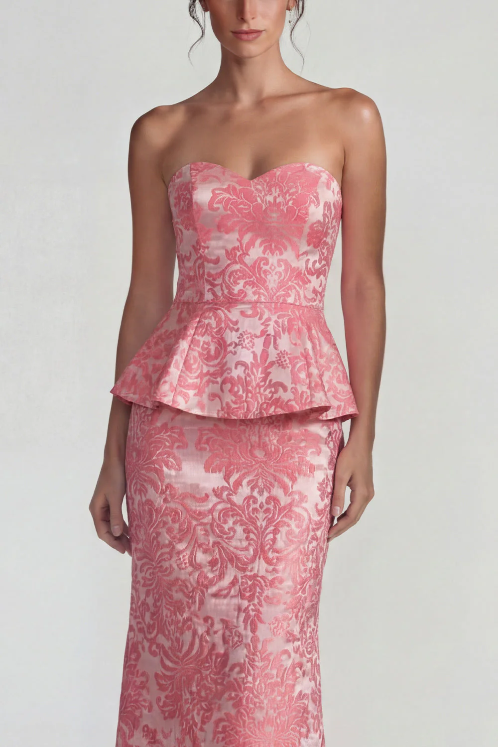 Blush Jacquard, bezramiączkowa falbaniasta długa sukienka formalna - Image 3