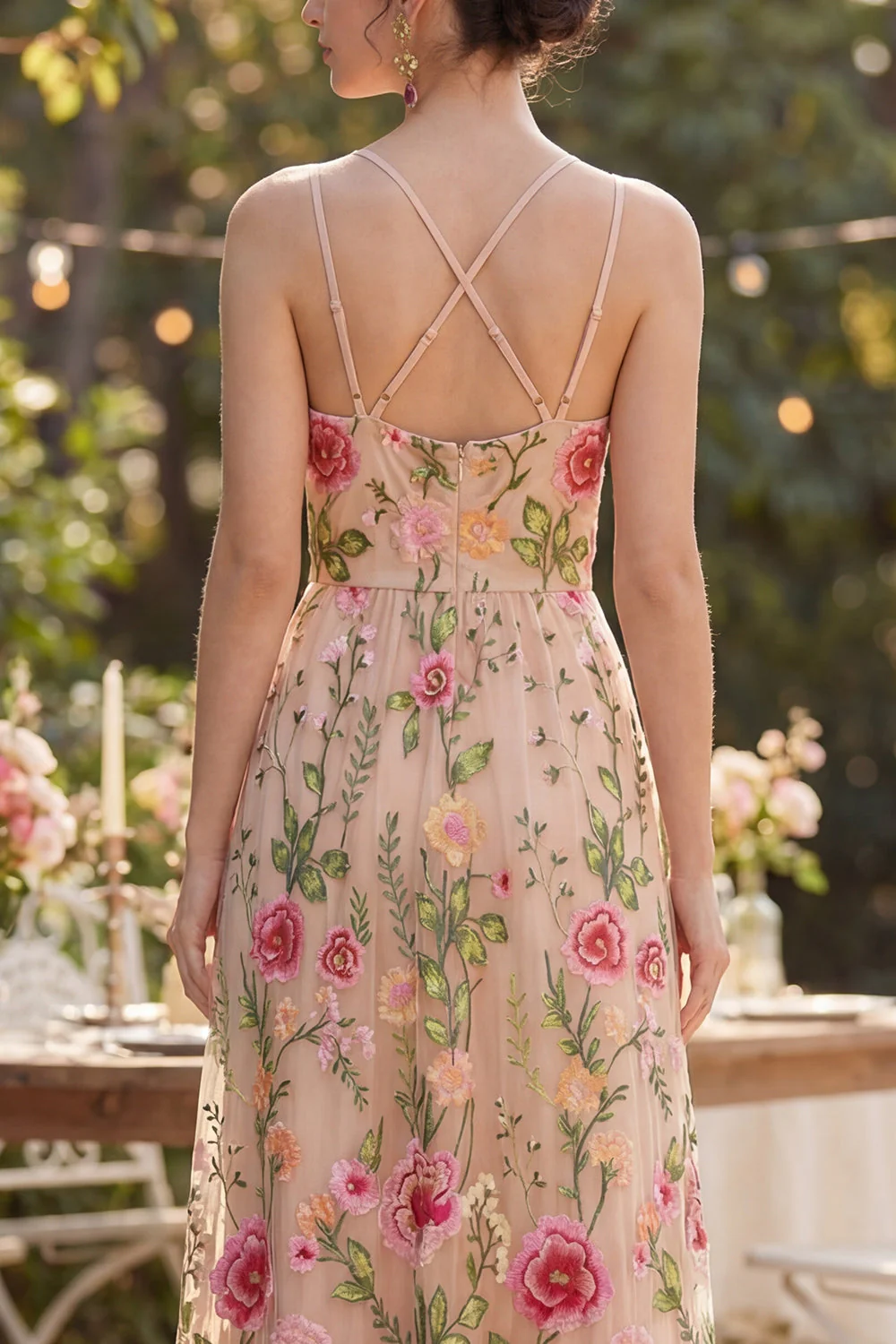Blush Tiul A-line – długa haftowana sukienka w kwiaty - Image 4