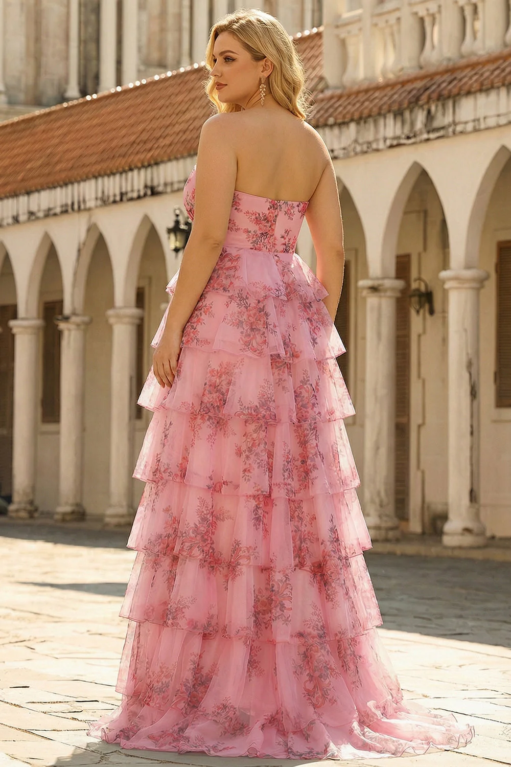 Blush w kwiatowy wzór Princess Sweetheart – długa, wielopoziomowa sukienka na bal maturalny plus size - Image 2