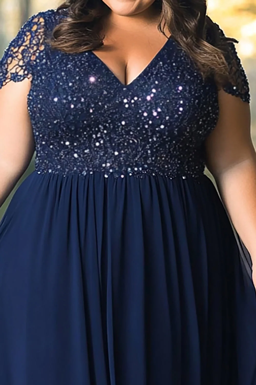 Błyszcząca Granatowa Plus Size Szyfon Sukienka Na Wesele z Koralikami - Image 2