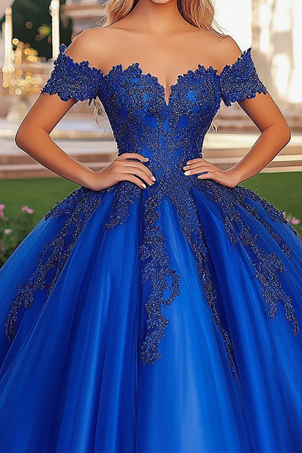 Błyszcząca królewska niebieska suknia balowa z odkrytymi ramionami sukienka quinceanera z koronkowymi aplikacjami - Image 4