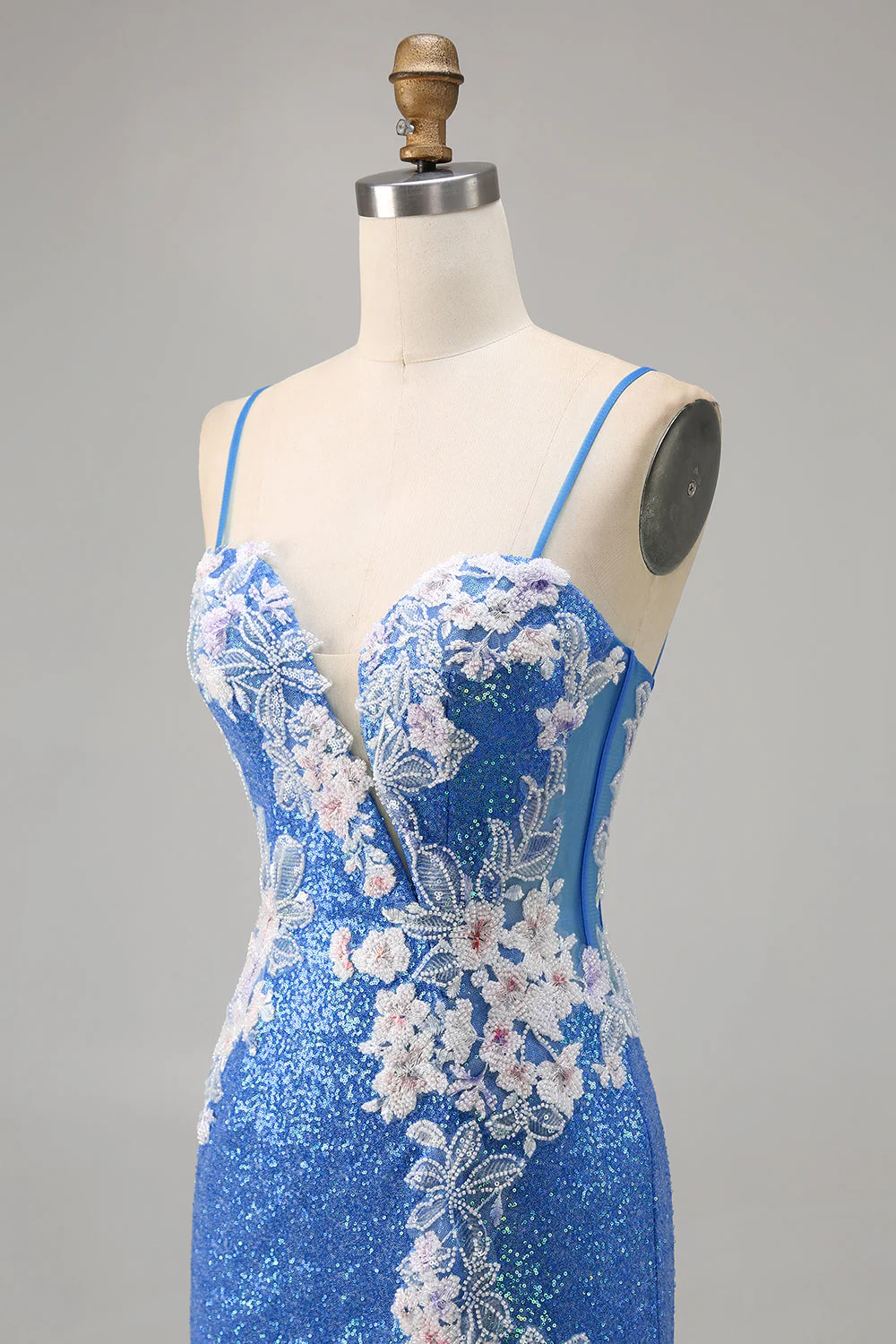 Błyszcząca kwiatowa niebieska cekinowa sukienka bodycon na powrót do domu - Image 6