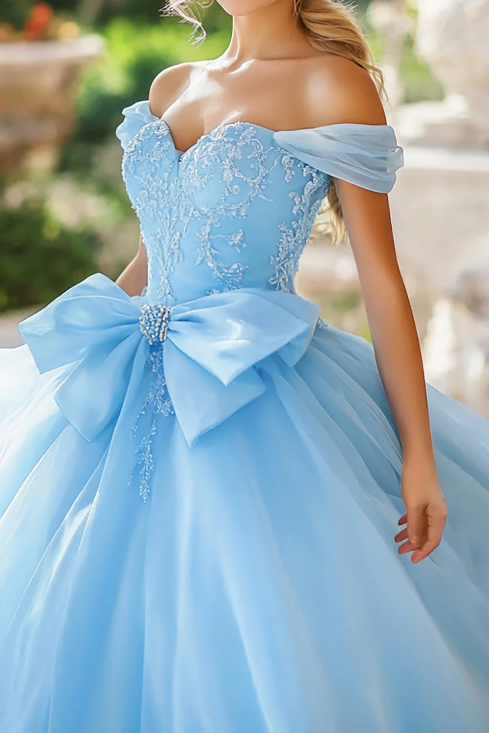 Błyszcząca niebieska suknia balowa z odkrytymi ramionami Tiulowe cyrkonie Quinceanera Sukienka z kokardą - Image 2
