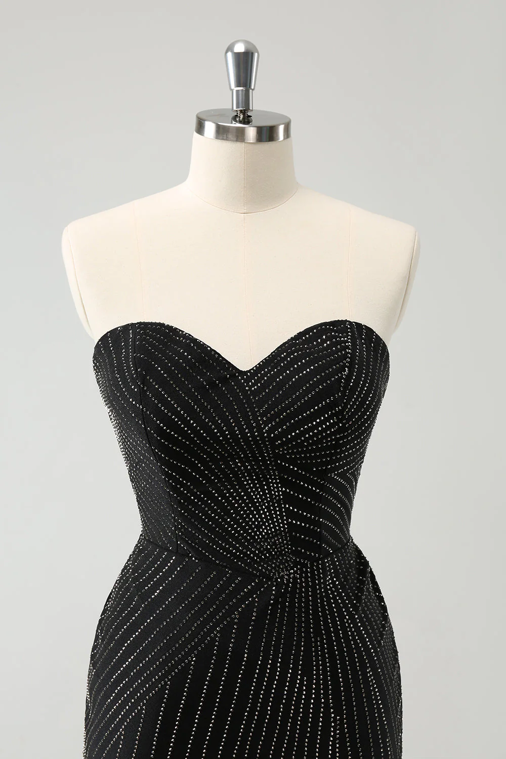 Błyszcząca sukienka bodycon mini bez ramiączek na powrót do domu - Image 4