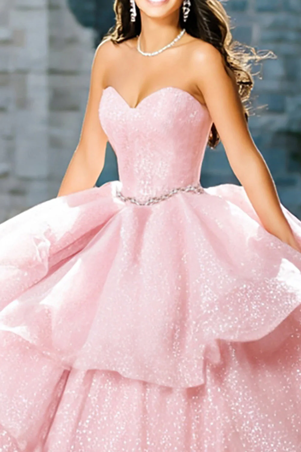 Błyszcząca suknia balowa bez ramiączek z falbanami z Quinceanera - Image 2