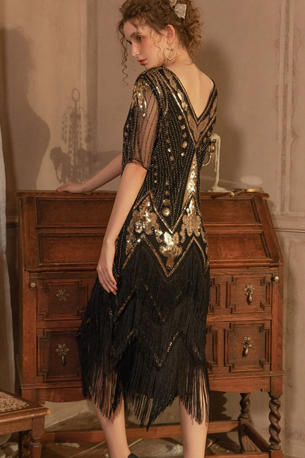 Błyszcząca Złota Krótkie Rękawy Dekolt W Serek Cekiny 1920 Sukienka Gatsby z frędzlami - Image 2