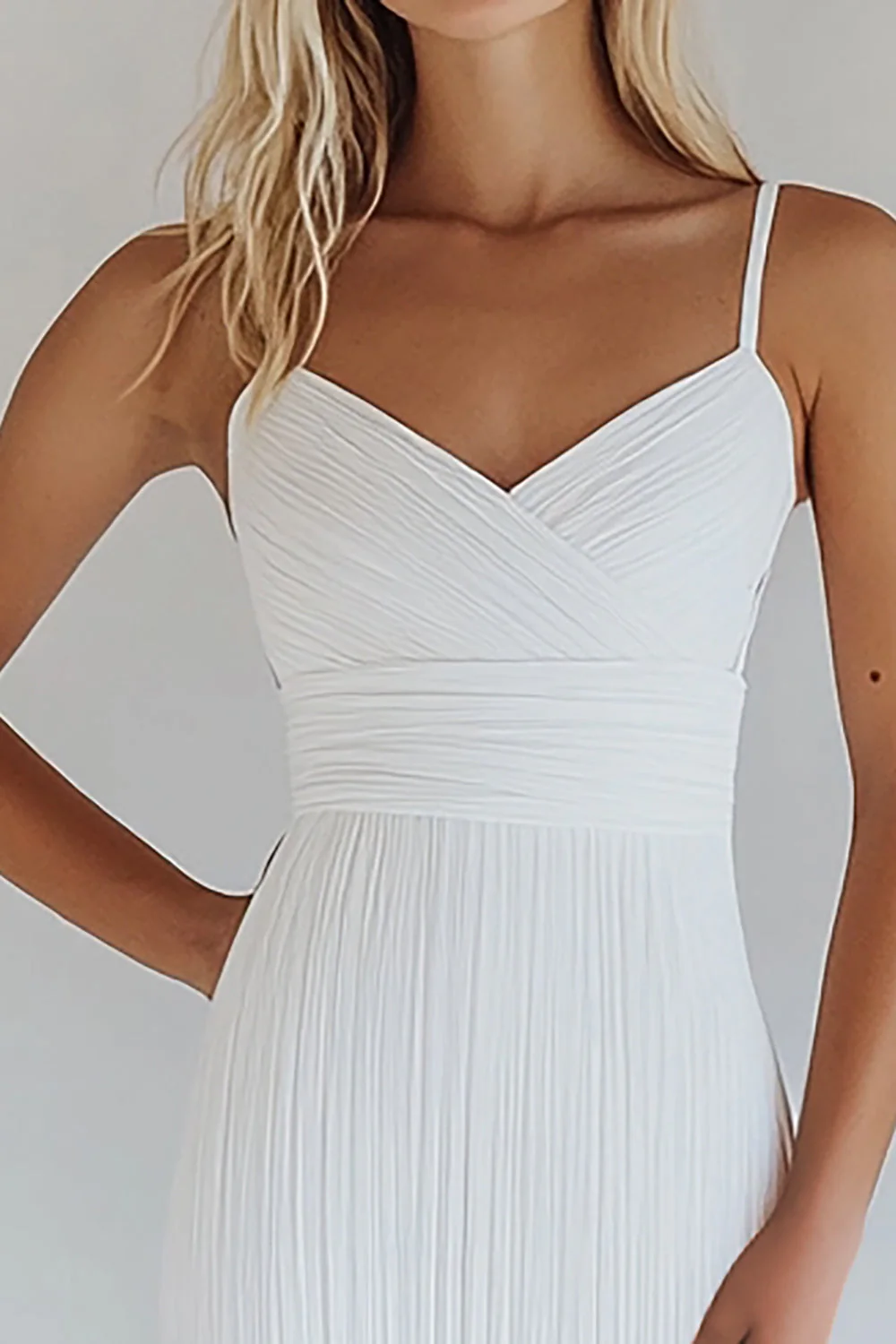 Bodycon Biała bawełniana sukienka na ramiączka spaghetti Plisowana sukienka z okazji ukończenia szkoły - Image 2