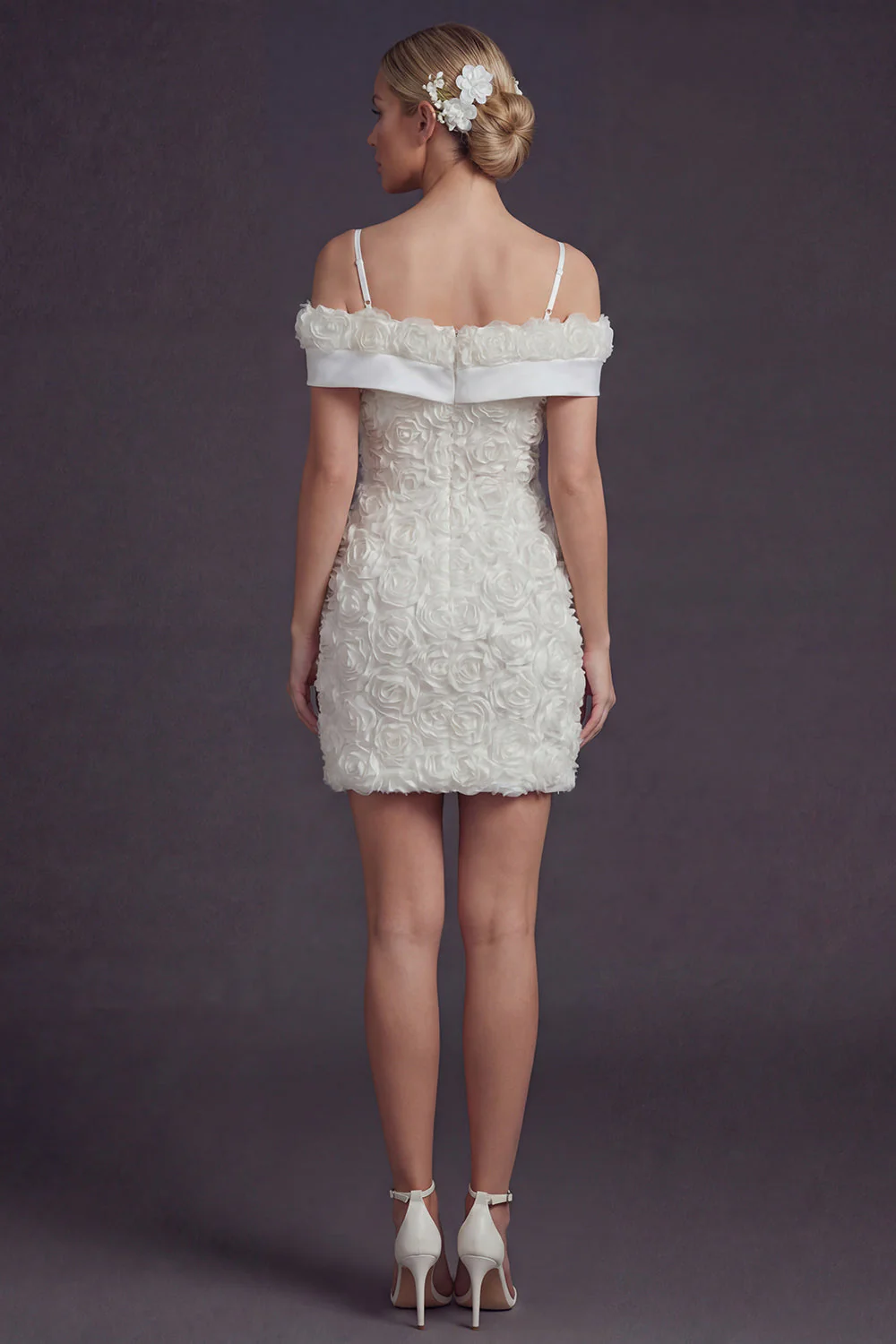 Bodycon White Cold Shoulder Short Wedding Dress z kwiatami 3D - Image 2