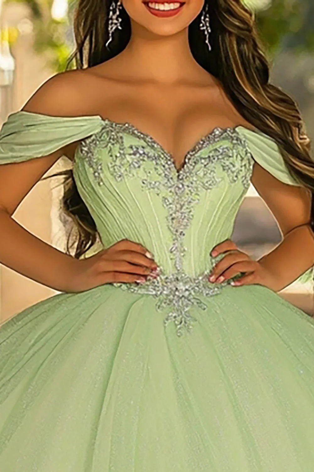 Brokatowa Jasnozielona Suknia Balowa Długa Tiulowa Sukienka Quinceanera Z Aplikacjami - Image 2