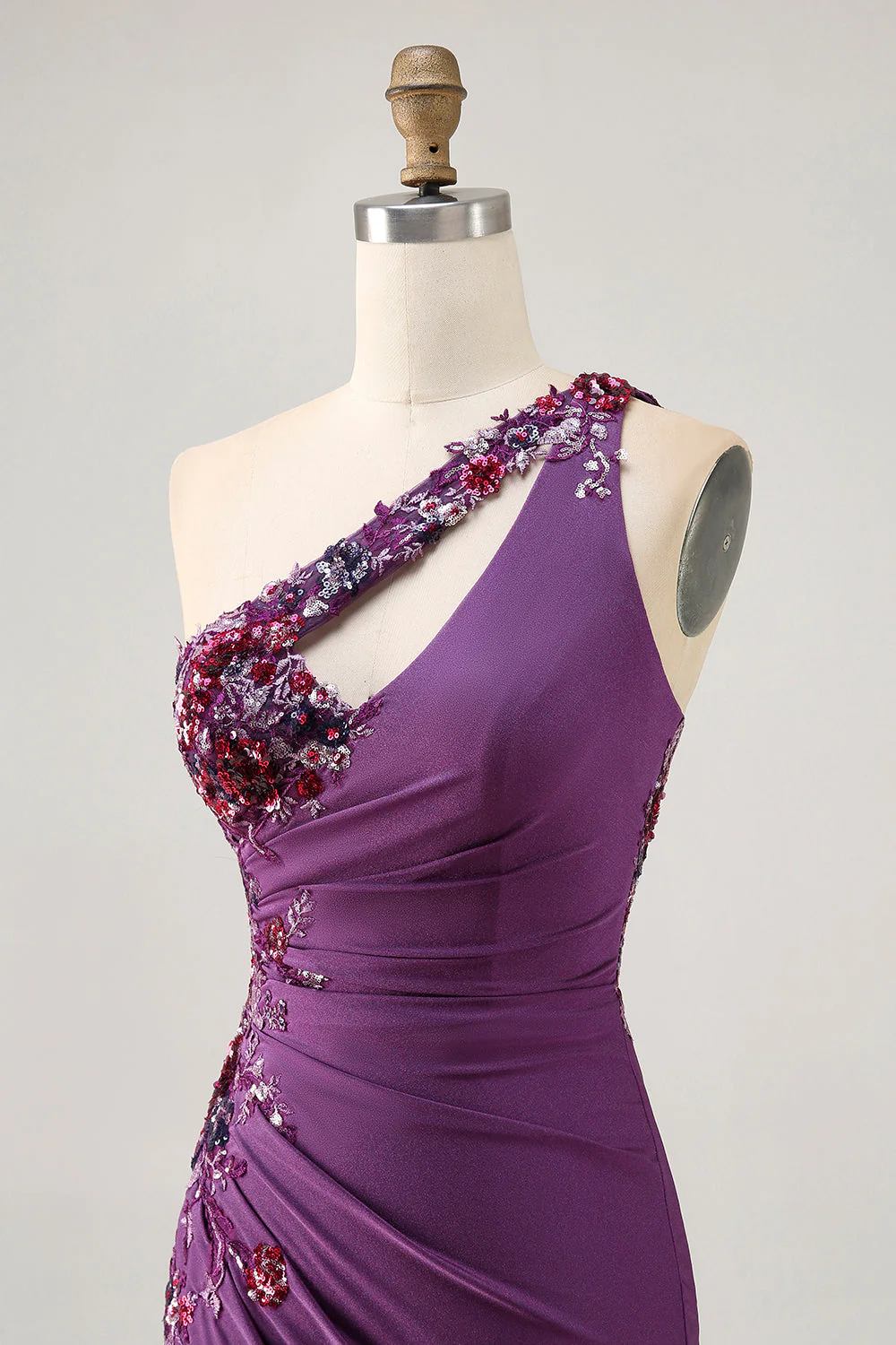 Ciemnofioletowa sukienka bodycon na jedno ramię z aplikacjami - Image 6