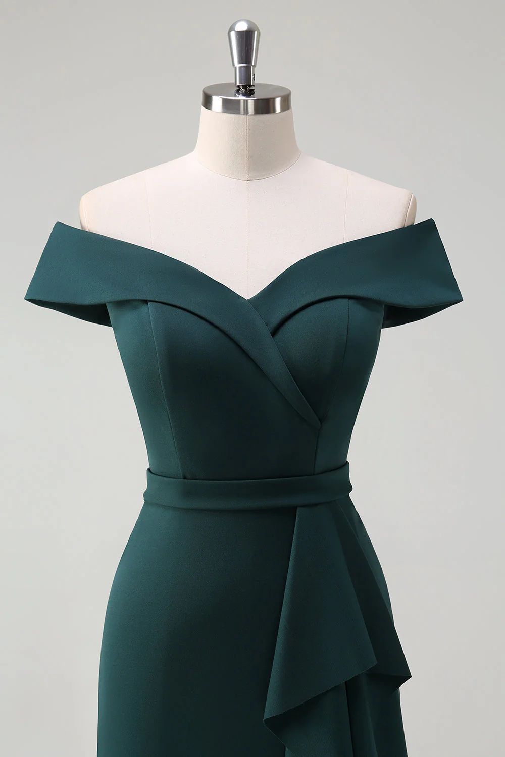 Ciemnozielona sukienka koktajlowa z odkrytymi ramionami bodycon - Image 4