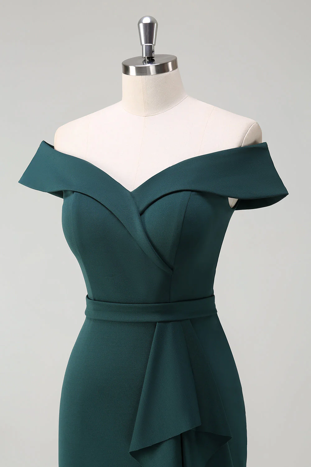 Ciemnozielona sukienka koktajlowa z odkrytymi ramionami bodycon - Image 6