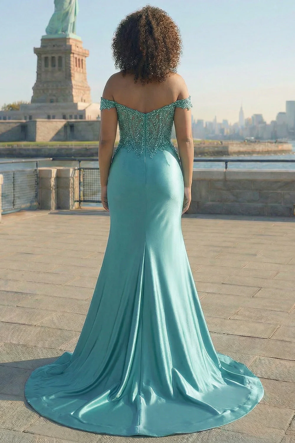 Ciemnozielona syrena z odkrytymi ramionami, długa satynowa sukienka na bal plus size z rozcięciem - Image 6