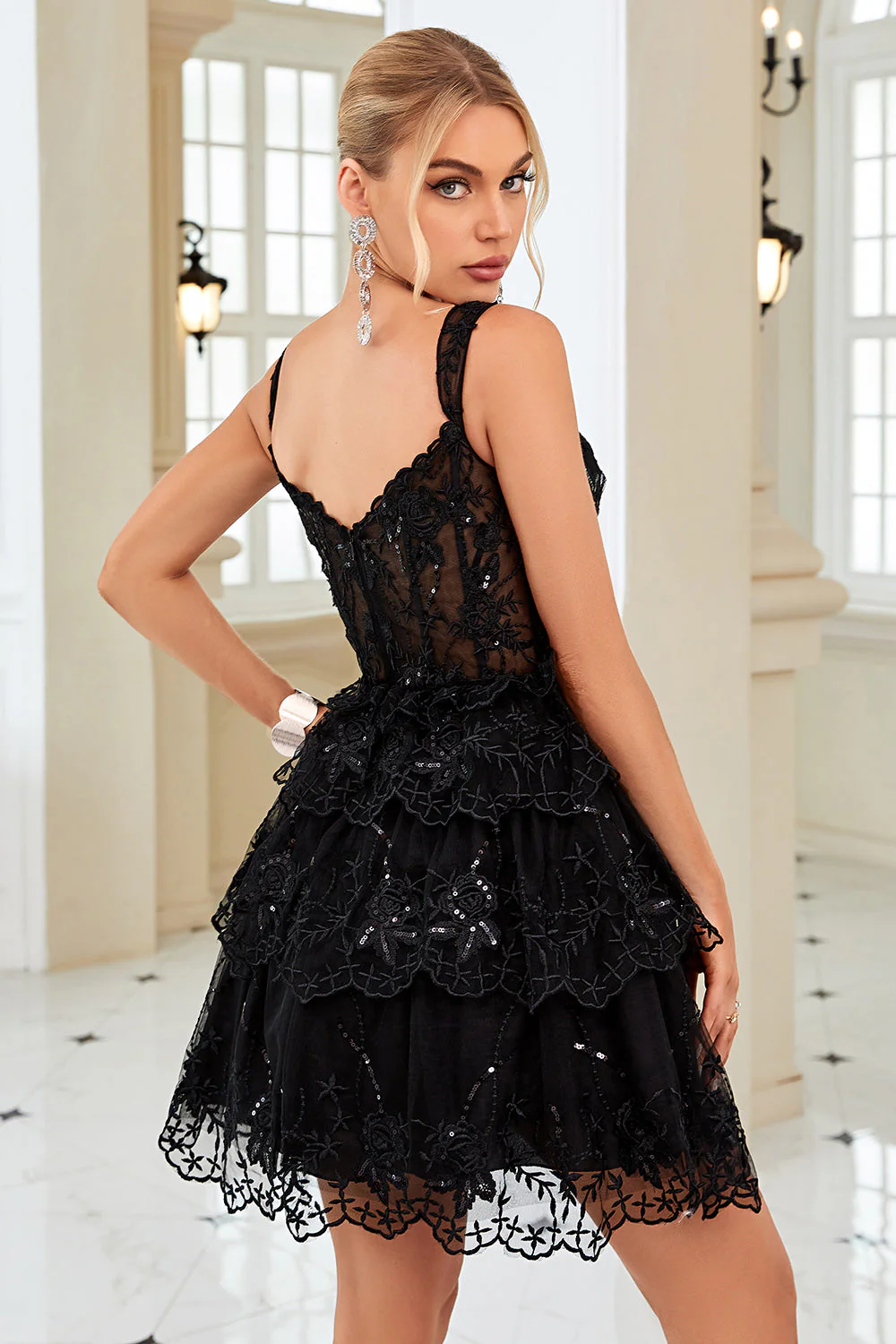 Cute A Line Czarny gorset warstwowy krótki homecoming sukienka z koronką - Image 2