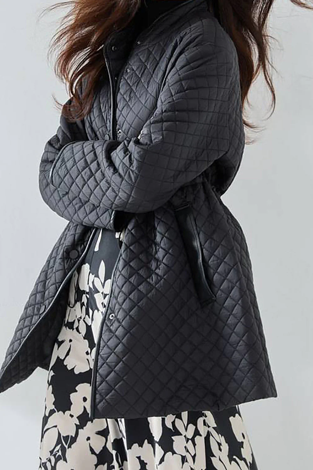 Czarna Bluzka Z Guzikami Lekka Pikowana Kurtka Puffer - Image 3