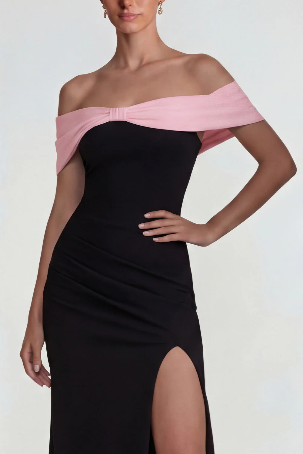 Czarno-różowa suknia z ramionami, długa elegancka sukienka z rozcięciem - Image 3