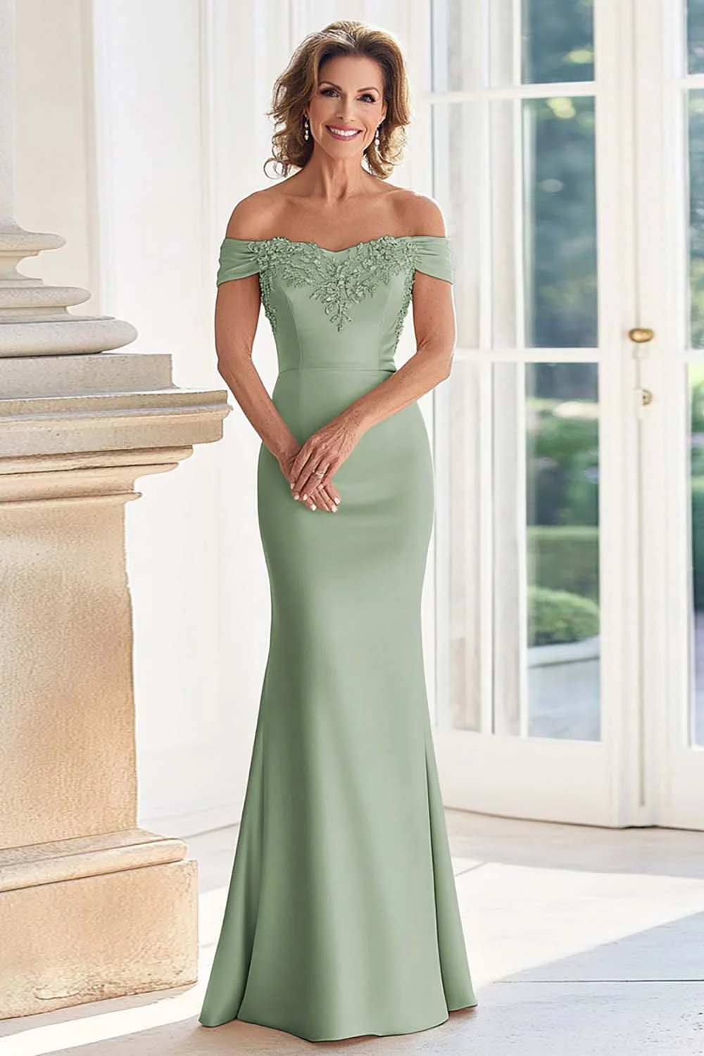 Czarny z odkrytymi ramionami Pochwa Sukienka dla matki panny młodej z aplikacjami - Image 4
