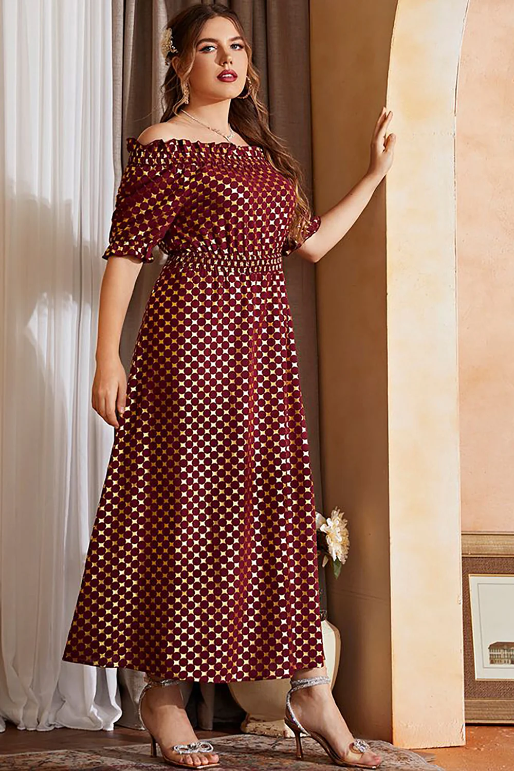 Plus Size Czerwone Złoto Odkrytymi Ramionami Sukienka Na Studniówkę - Image 3