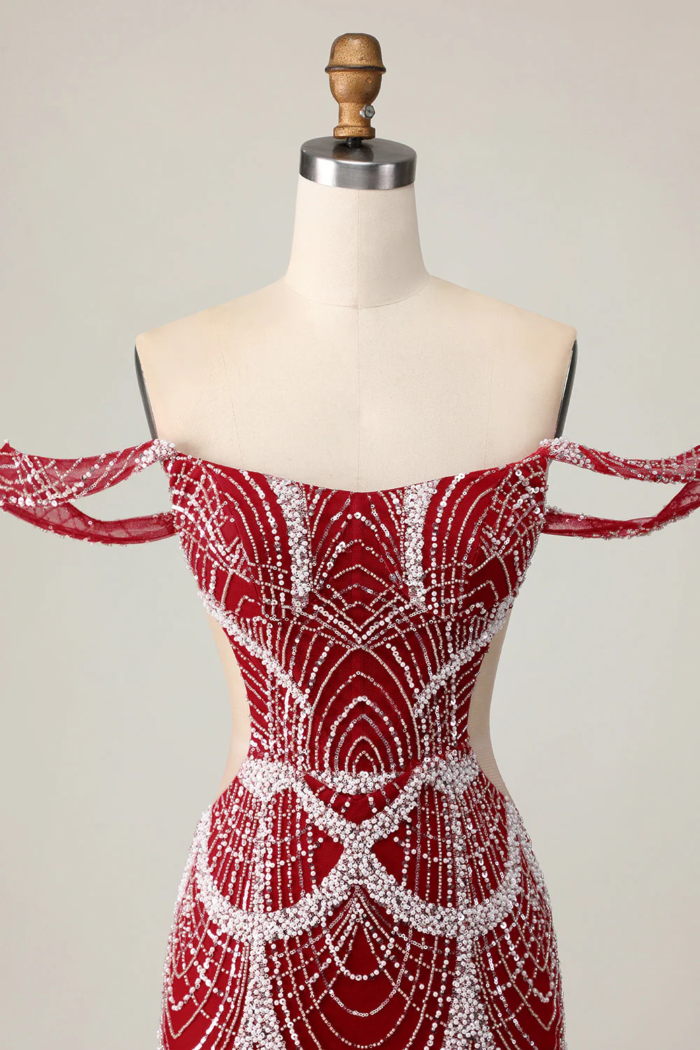 Czerwona sukienka z odkrytymi ramionami bodycon z cekinami - Image 4