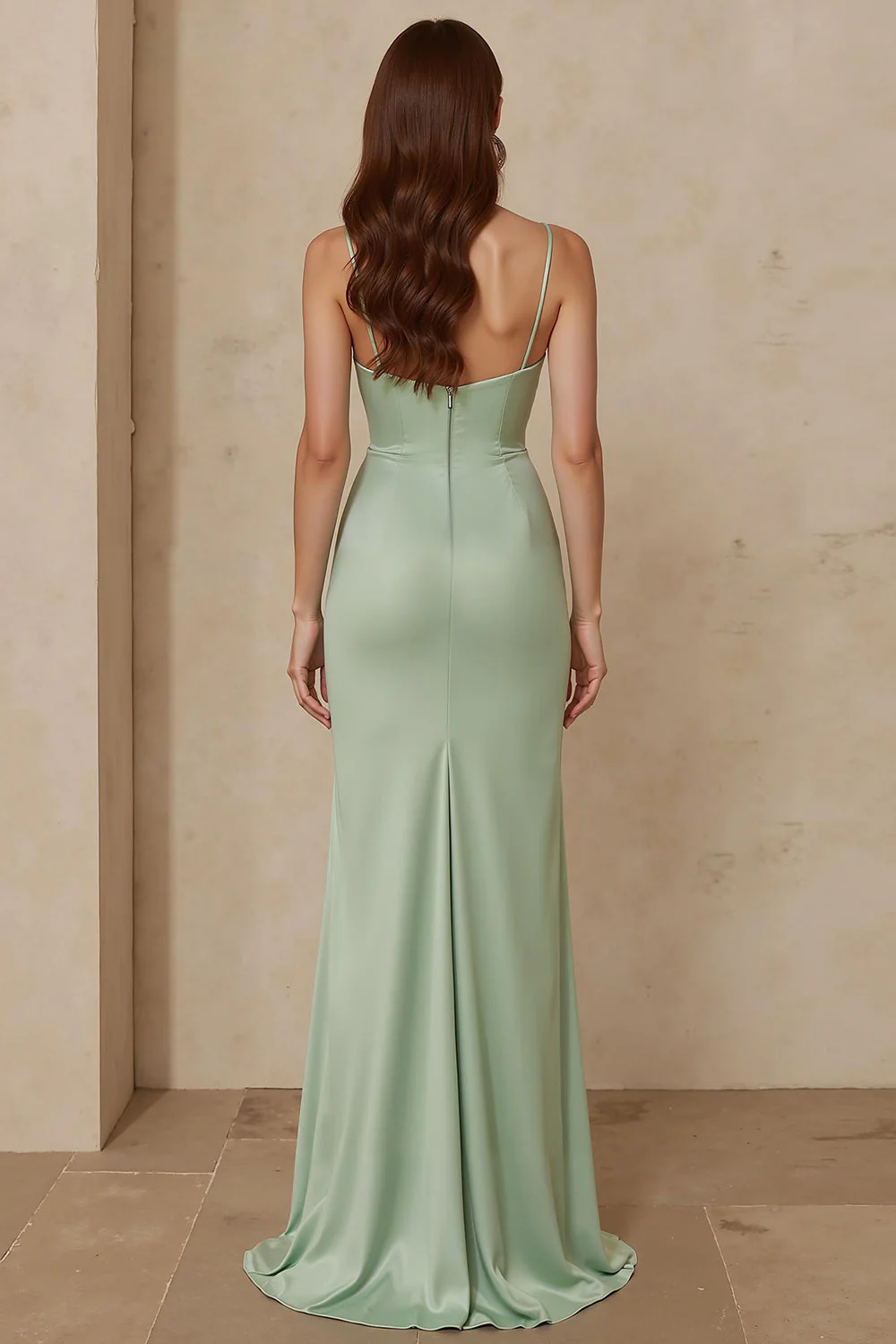 Dusty Sage Satin Sheath Spaghetti Ramiączka Długa Sukienka Druhny Z Rozcięciem - Image 2