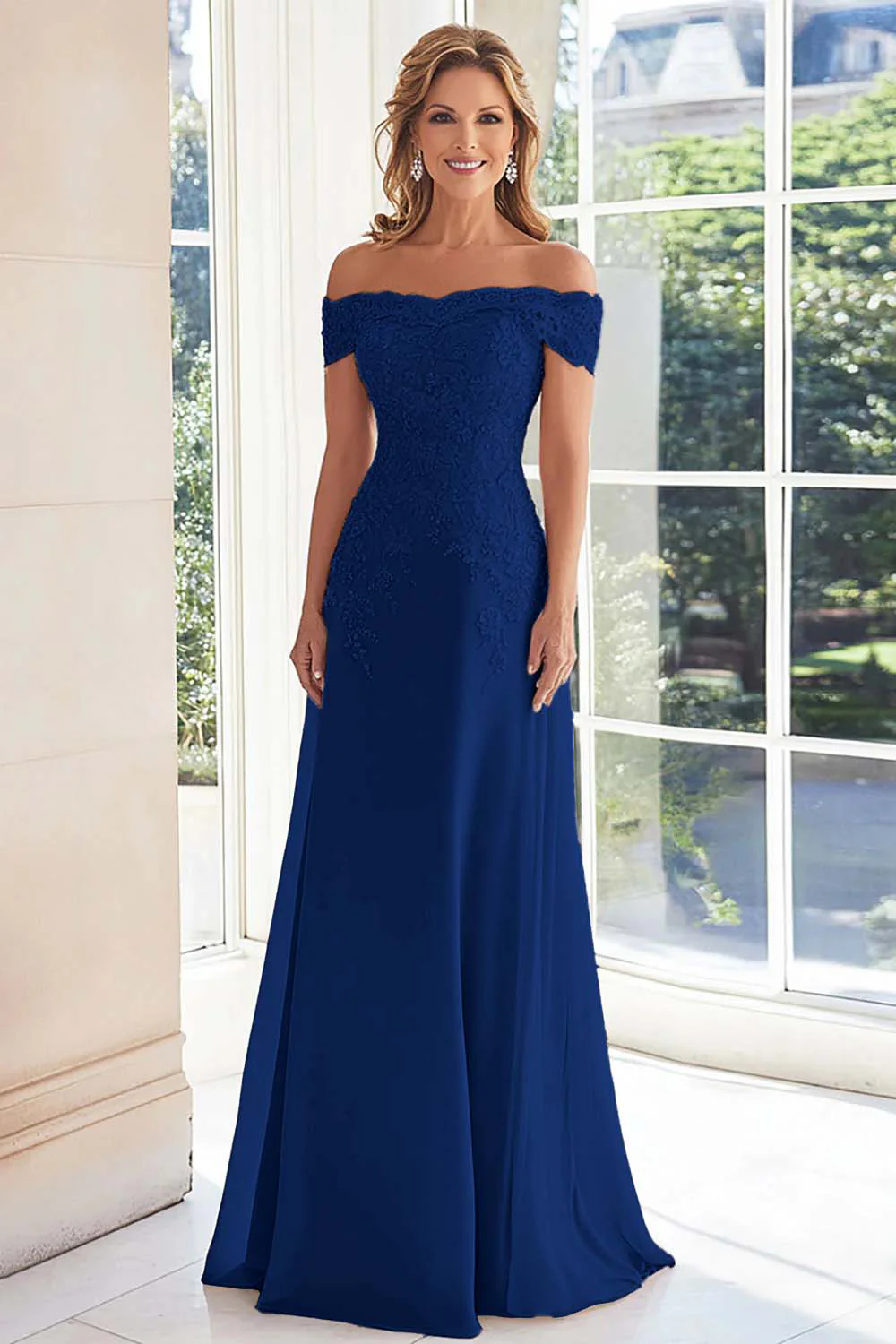 Elegancka Taupe Off Off Shoulder Szyfonowa Pochwa Długa Matka Panny Młodej z Koronkowymi Aplikacjami - Image 3