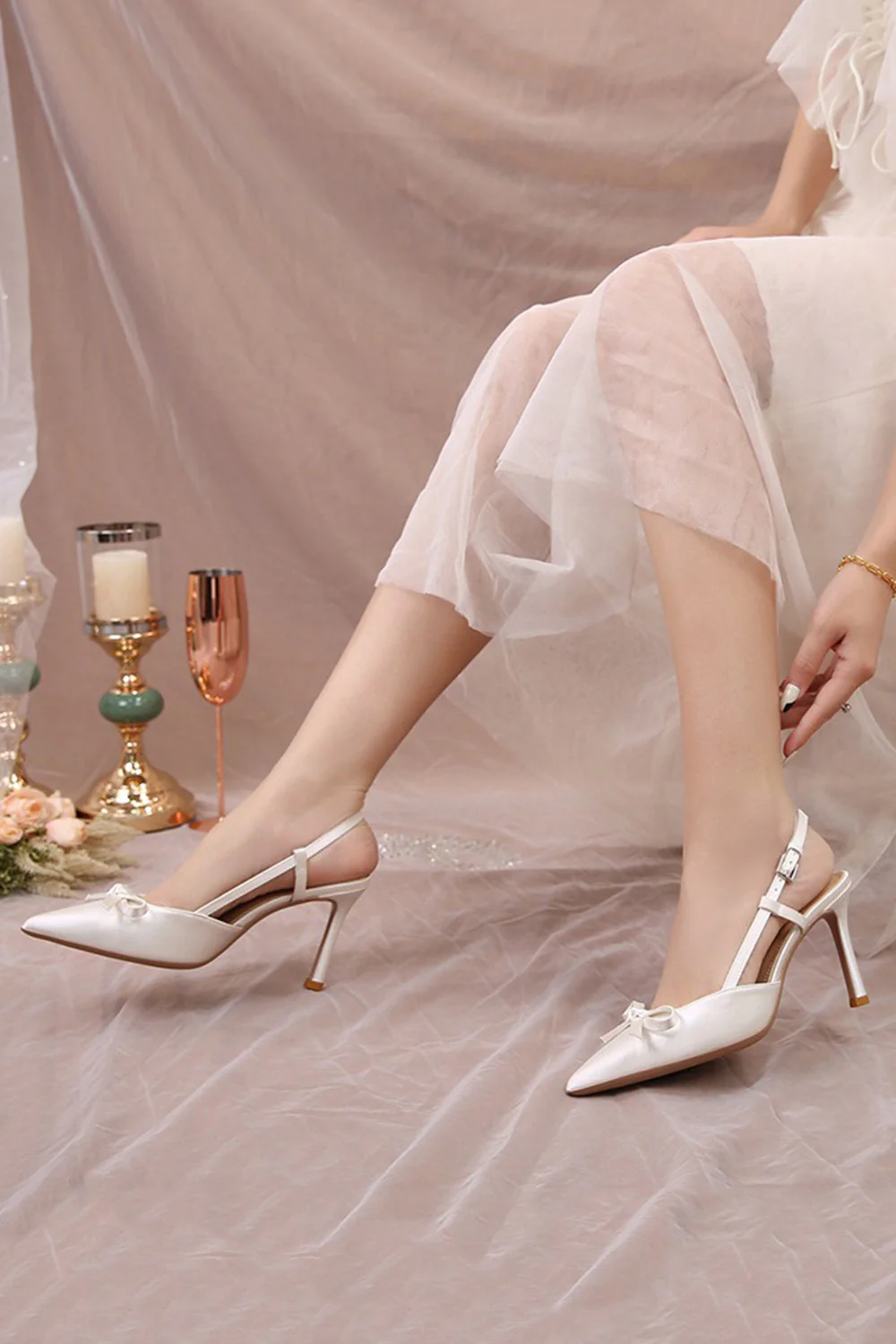 Eleganckie szpilki na szpilkach z kości słoniowej, buty ślubne na wysokim obcasie z kokardą - Image 2