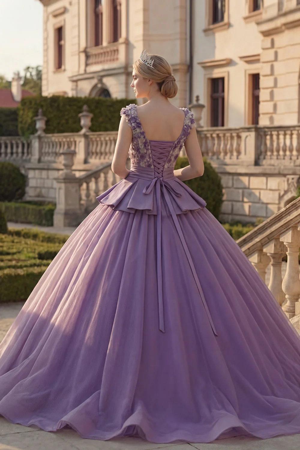 Fioletowa suknia balowa z dekoltem w serek – kwiatowa sukienka na Quinceanera - Image 2