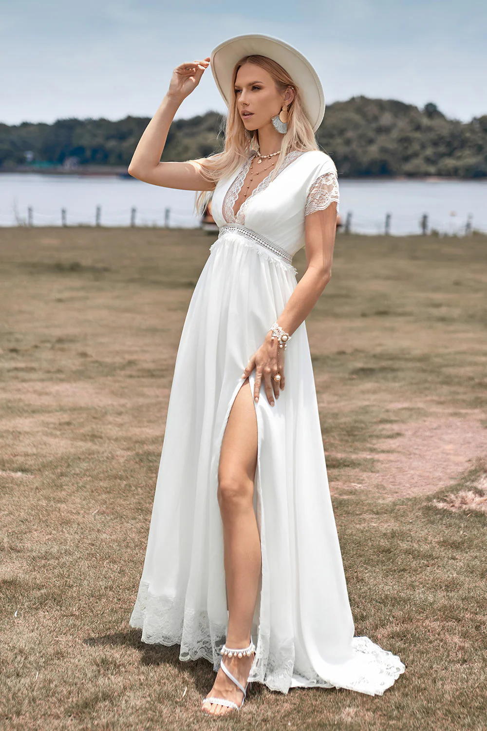 Głęboka Suknia Ślubna W Dekolt W Serek Prosta Suknia Ślubna W Stylu Boho Z Rozcięciem - Image 8