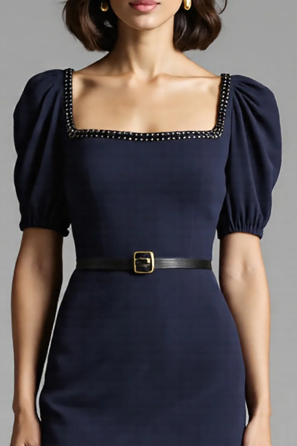 Granatowa sukienka robocza bodycon midi z paskiem - Image 3