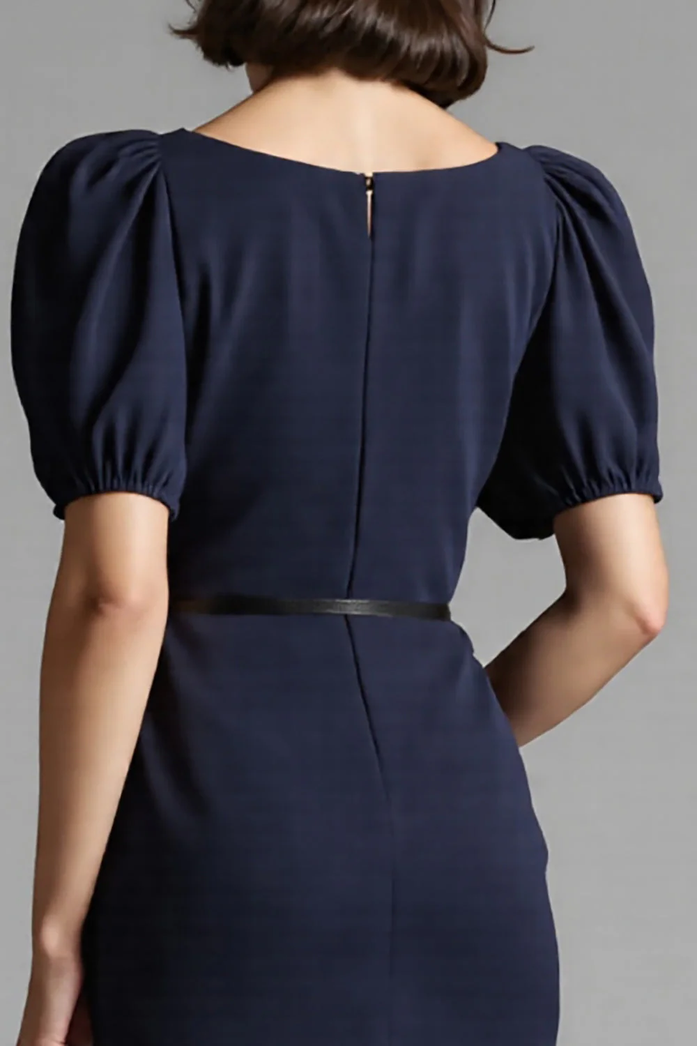 Granatowa sukienka robocza bodycon midi z paskiem - Image 4