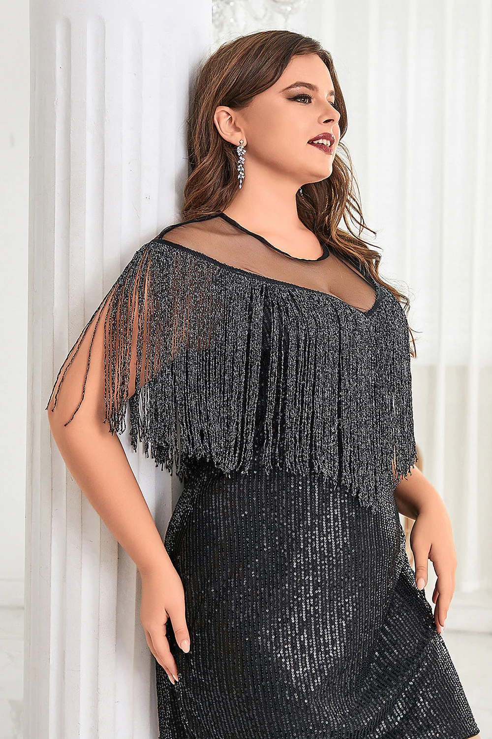 iluzja dekolt cekiny błyszcząca krótka plus size sukienka na powrót do domu z frędzlami - Image 5