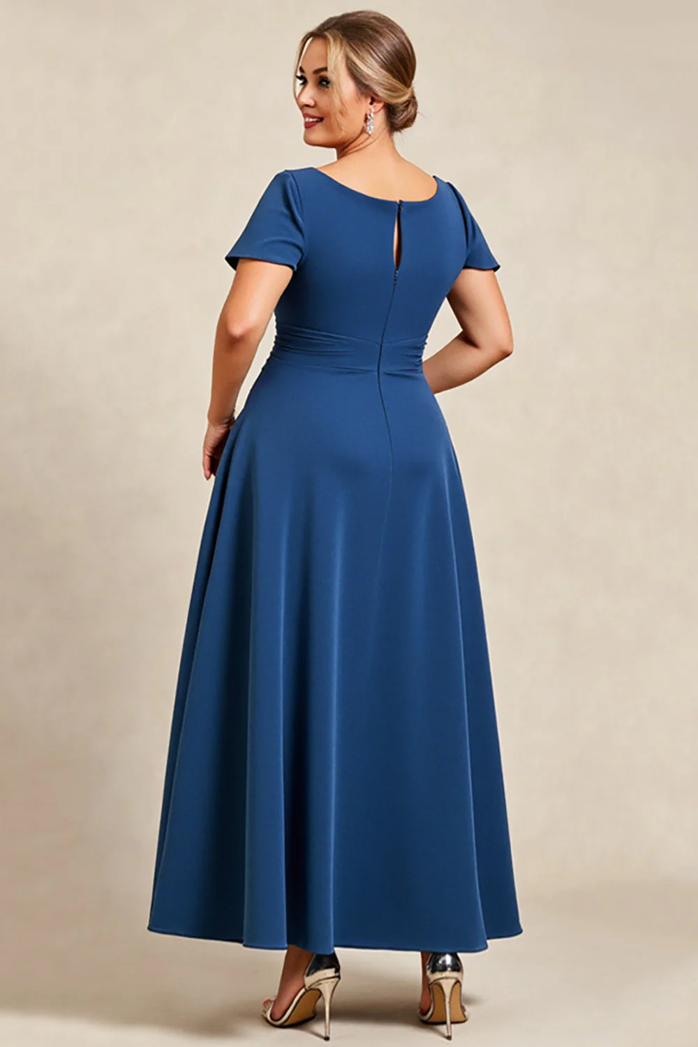 Atramentowy Niebieski Satynowa Plus Size Długa Sukienki Na Wesele z Kokardą - Image 3