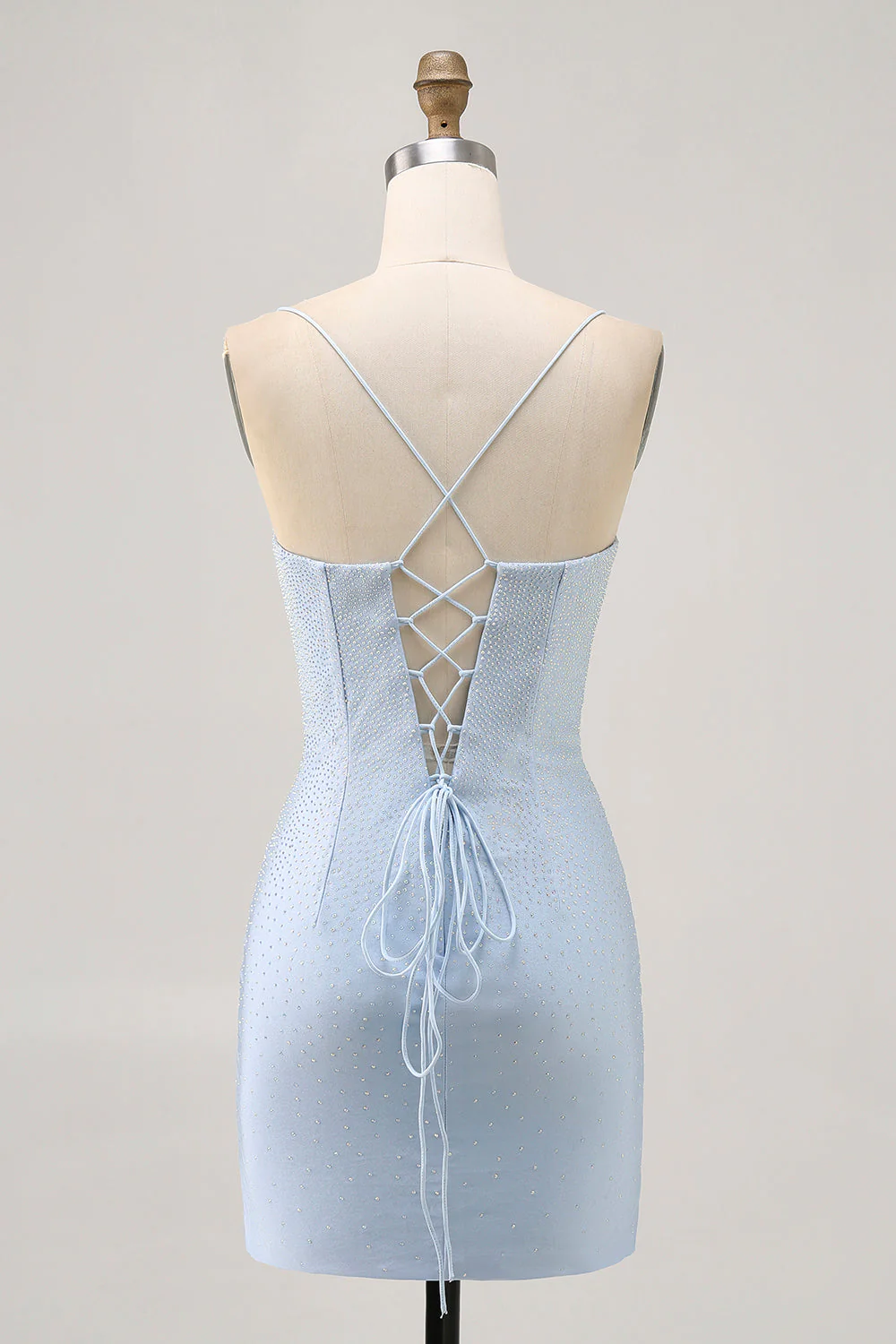 Jasnoniebieska sukienka na ramiączka spaghetti bodycon z koralikami do domu - Image 2