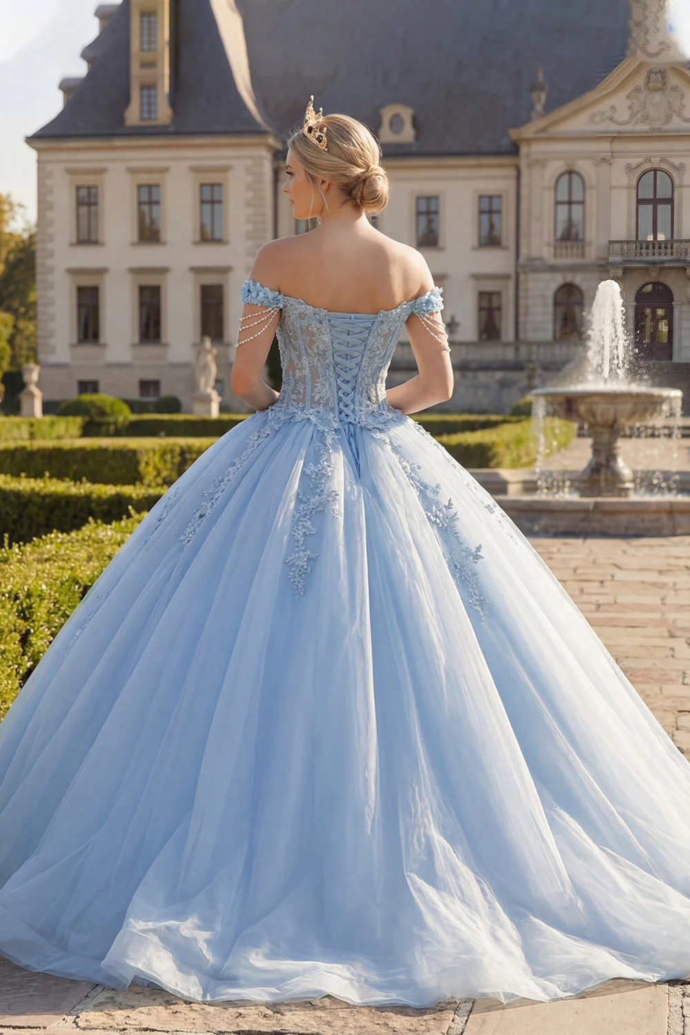 Jasnoniebieska suknia balowa z odkrytymi ramionami i aplikacjami na gorset Quinceanera - Image 2