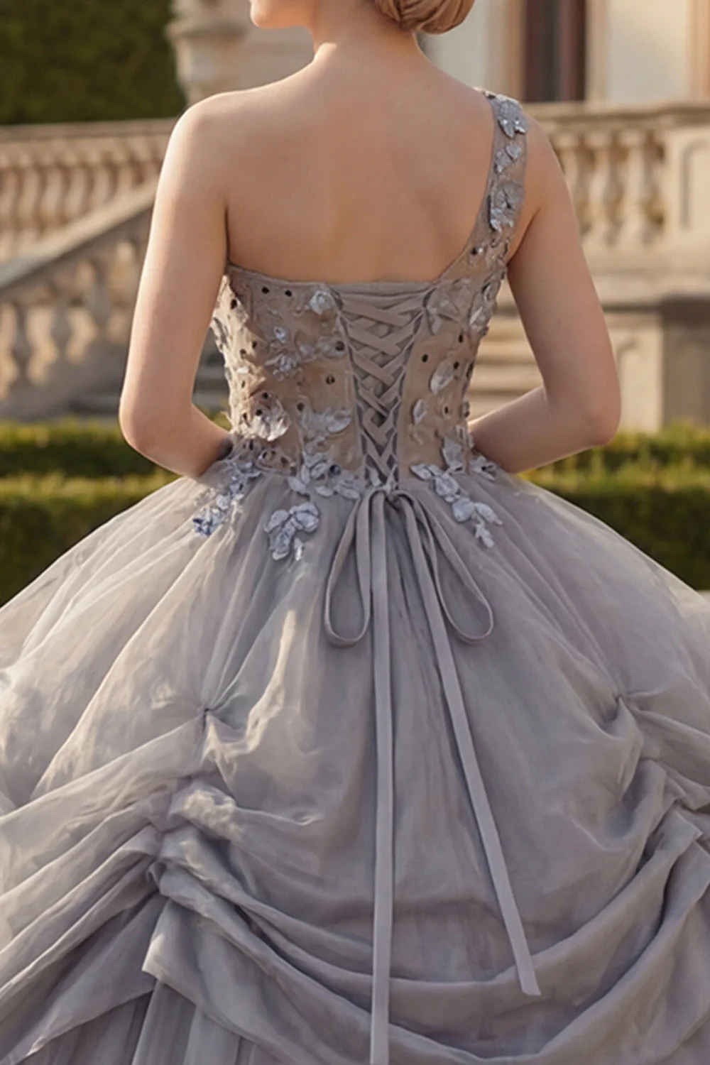 Jasnoszara balowa suknia na jedno ramię, marszczona aplikacjowana sukienka z Quinceañera - Image 4