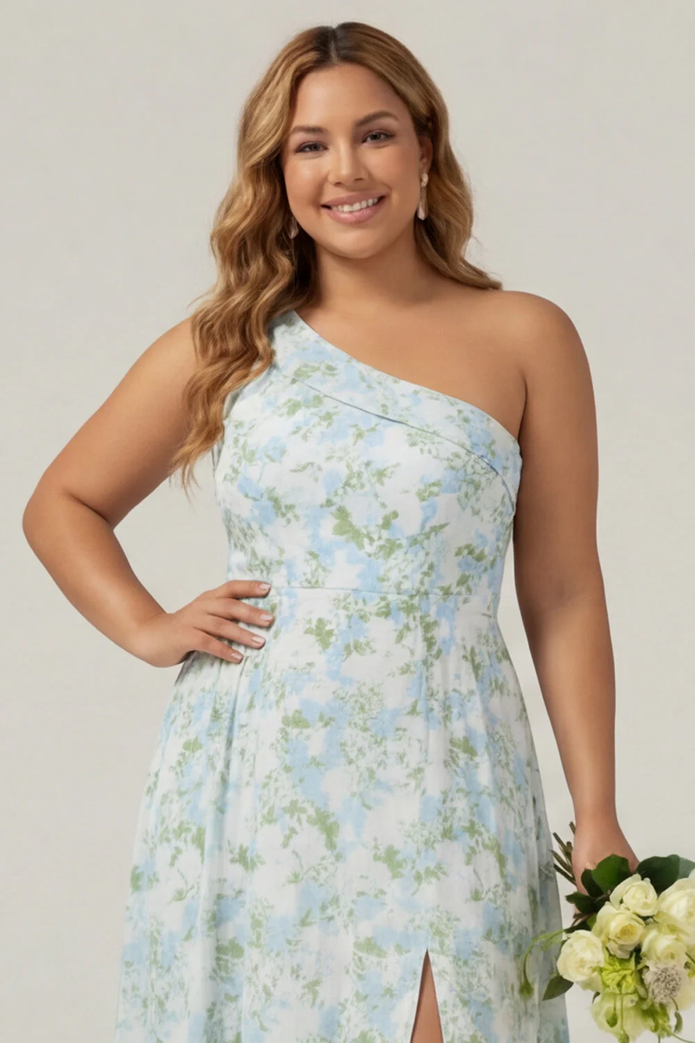 Jednoramieczna niebiesko-biała kwiatowa pochwa, długa sukienka druhny plus size z rozcięciem - Image 4