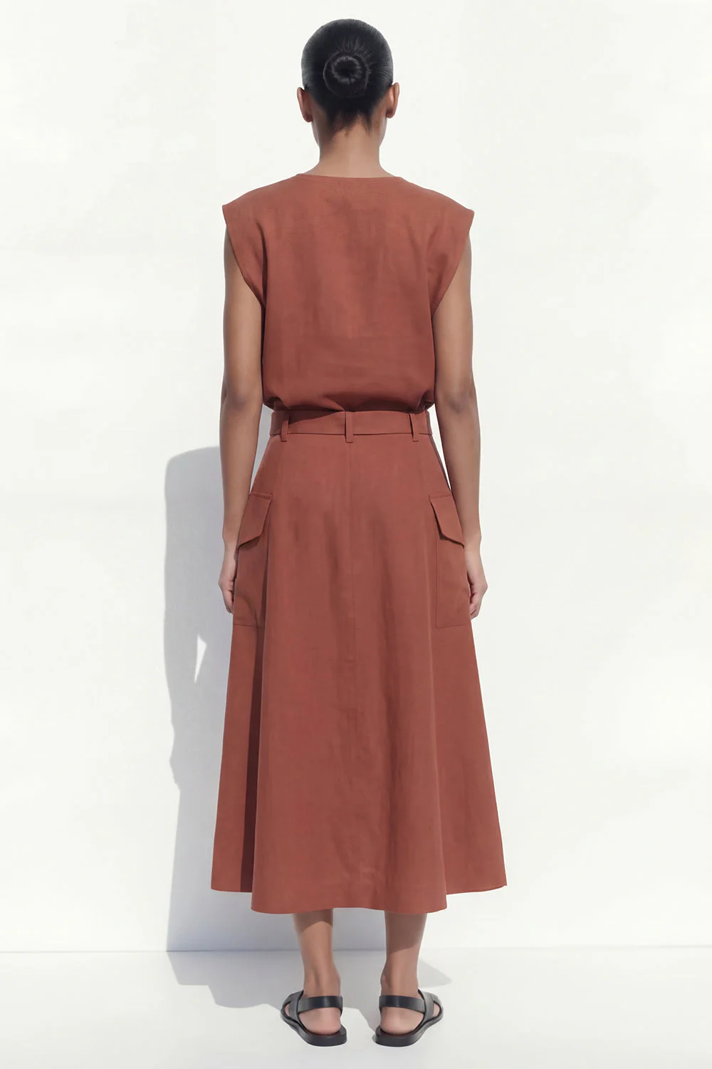 Karmelowy A-Line Cap Sleeves Midi Damski garnitur z dekoltem w serek i paskiem - Image 2