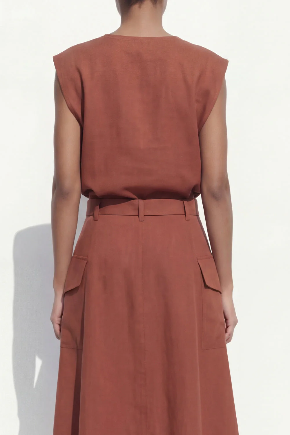 Karmelowy A-Line Cap Sleeves Midi Damski garnitur z dekoltem w serek i paskiem - Image 4