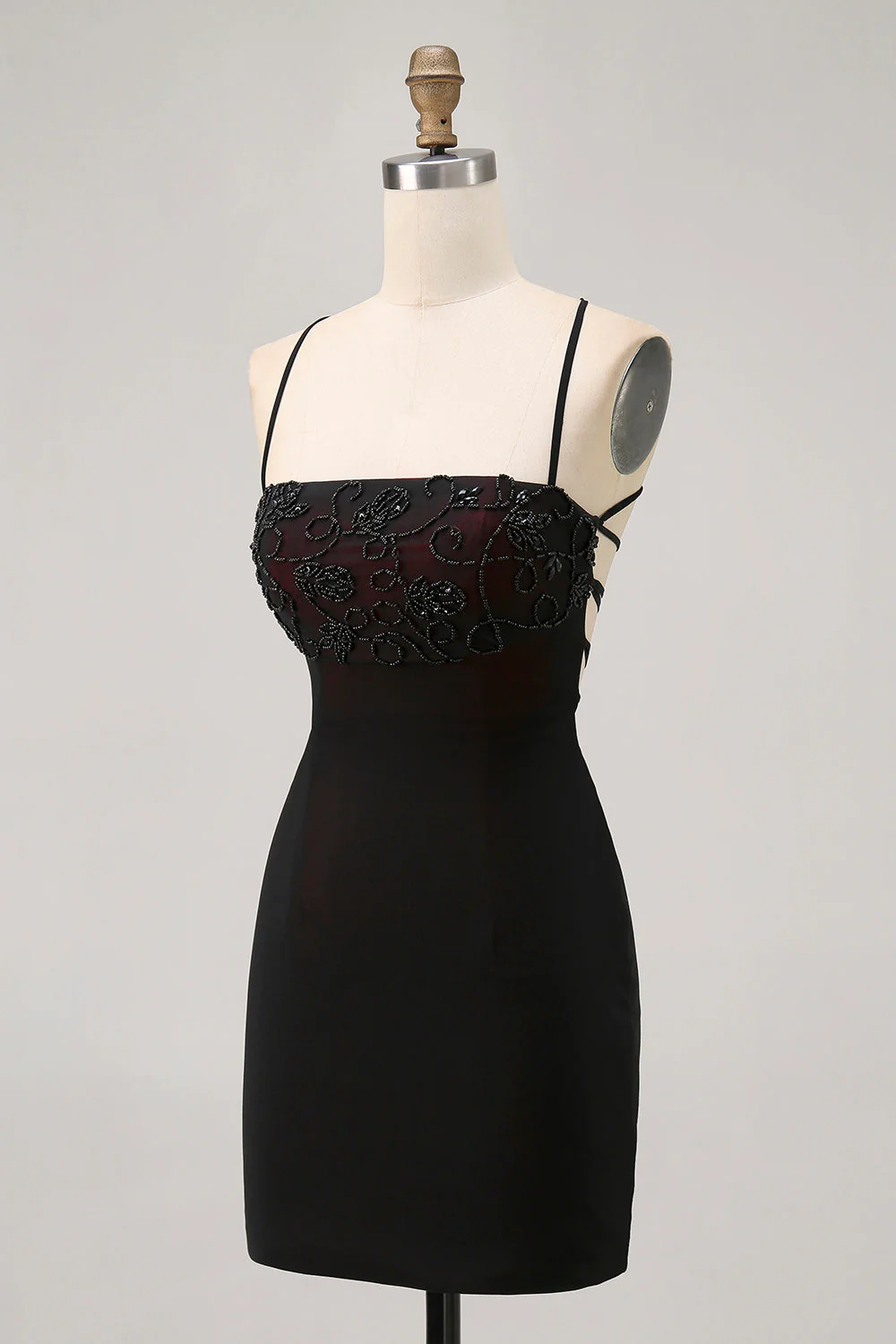 krótka sukienka na ramiączka spaghetti bodycon z koralikami - Image 3