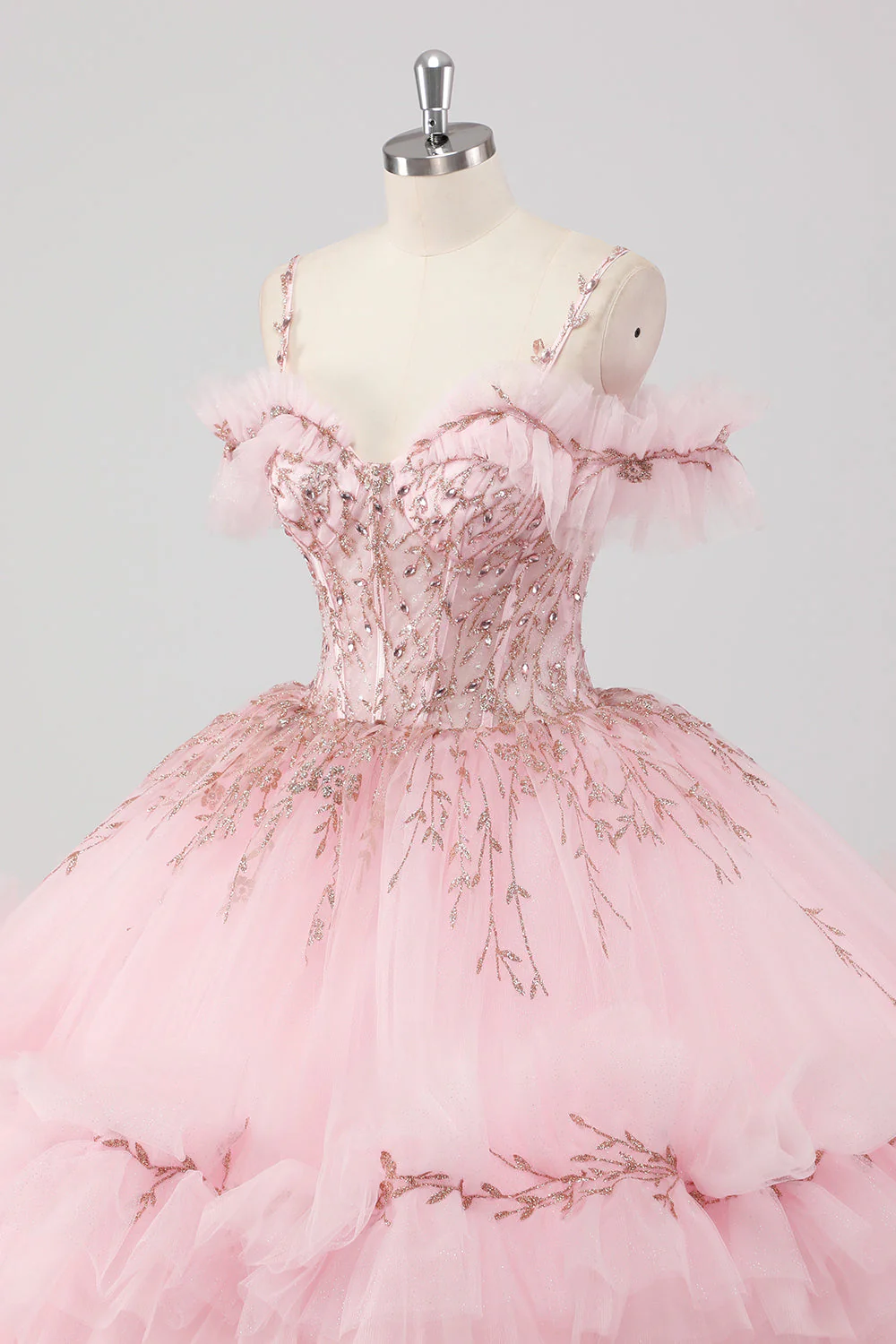 Księżniczka Róż Suknia Balowa Zimne Ramię Falbany Tiulowa Sukienka Quinceanera z cekinowym haftem - Image 6