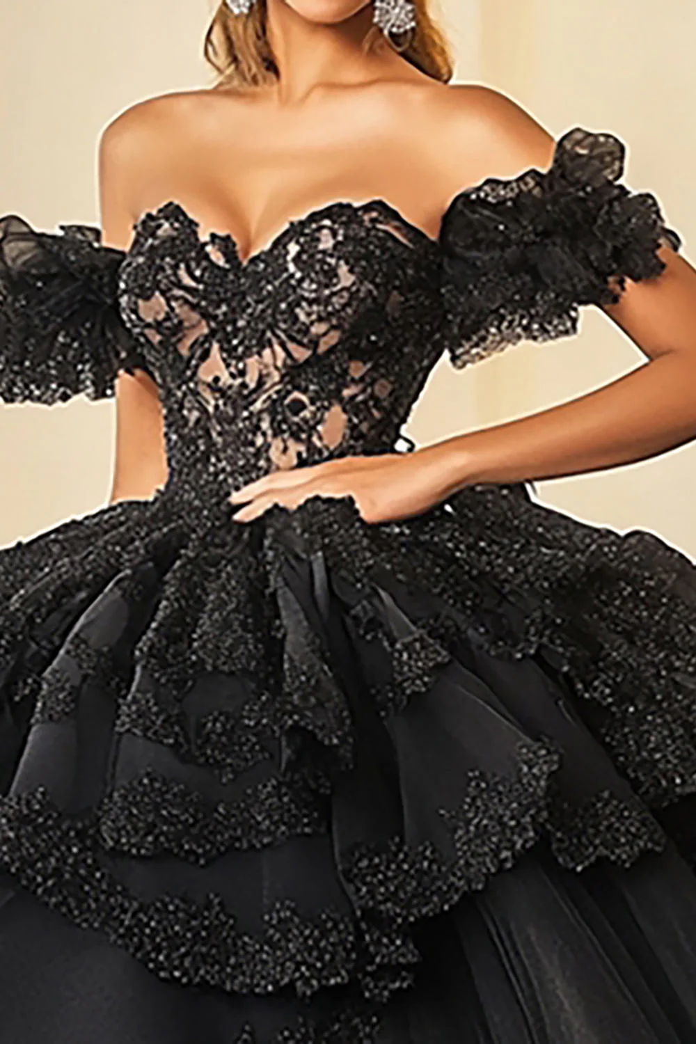 Księżniczka Suknia Balowa Off Ramiona Sznurowane Falbany Tiulowa Sukienka Quinceanera - Image 2