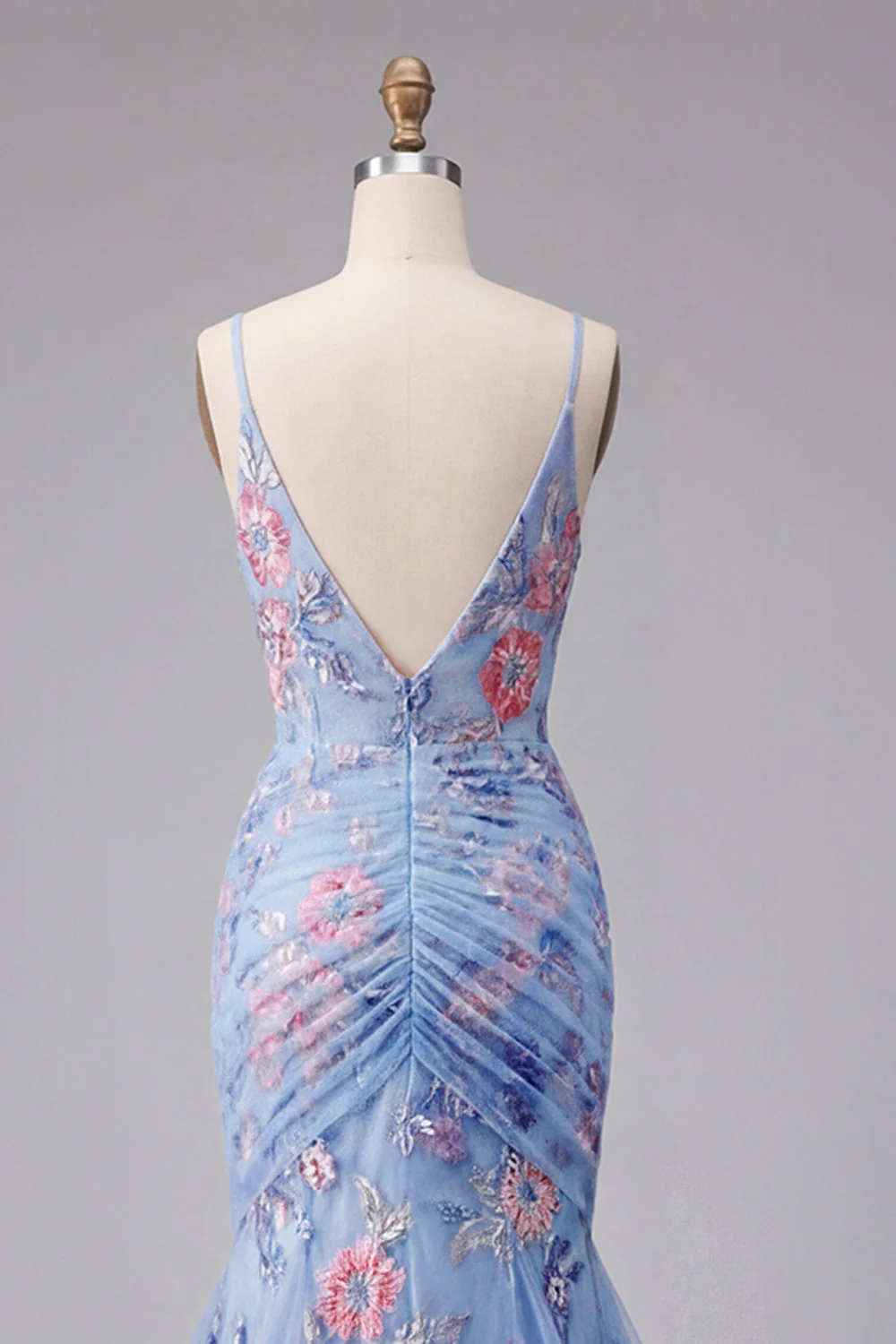 Kwiatowe ramiączka Blue Mermaid Spaghetti Length Scroll Neck z dekoltem w serek. - Image 6