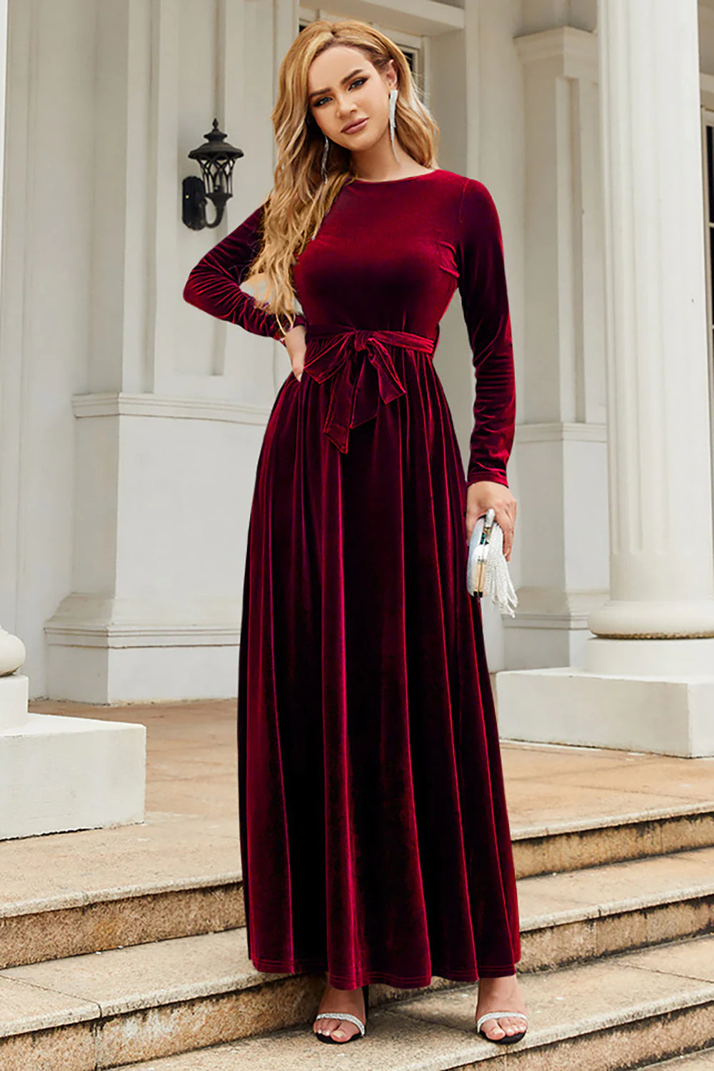 Linia Jewel Neck Czarna Aksamitna Sukienka Świąteczna - Image 4