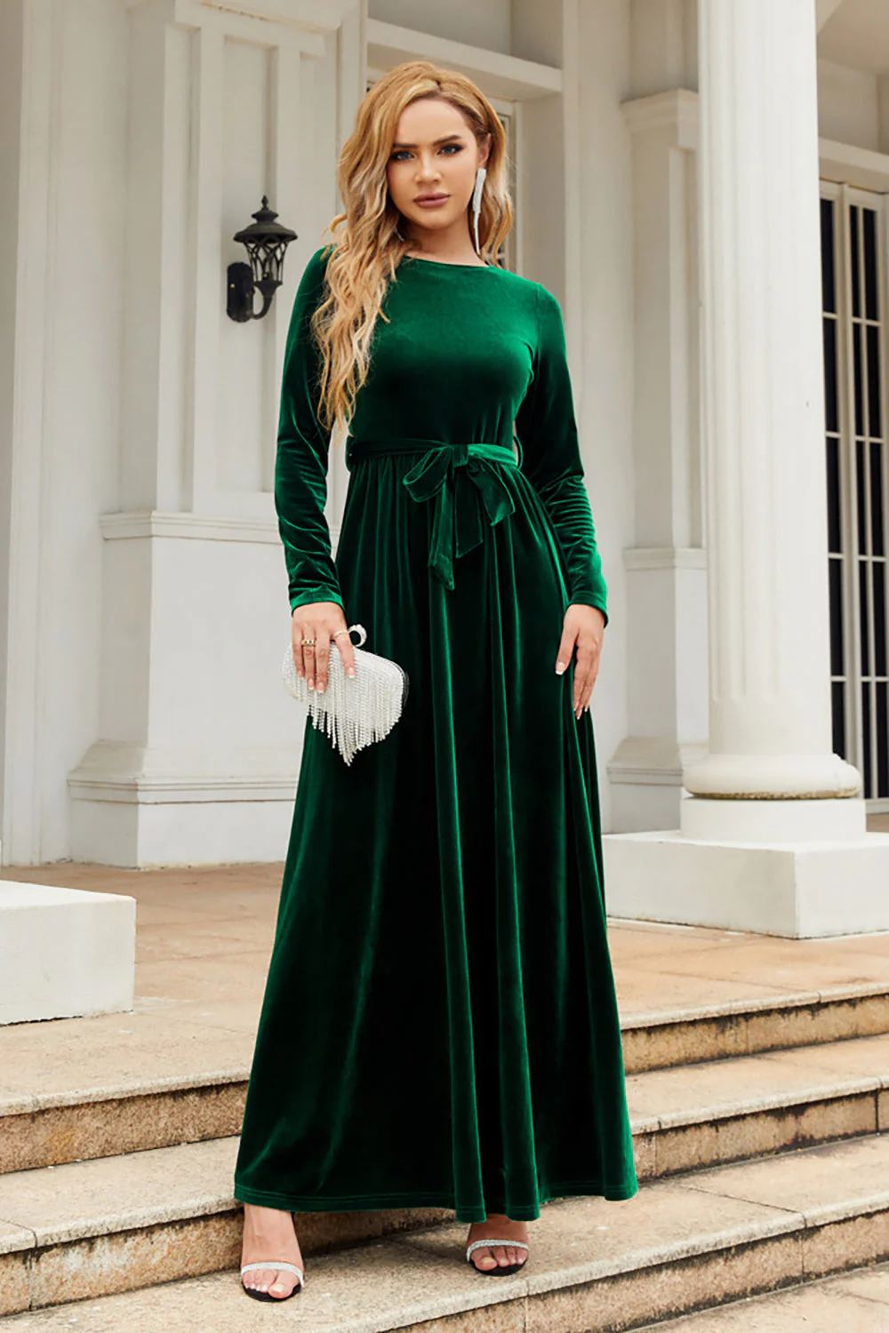 Linia Jewel Neck Czarna Aksamitna Sukienka Świąteczna - Image 7