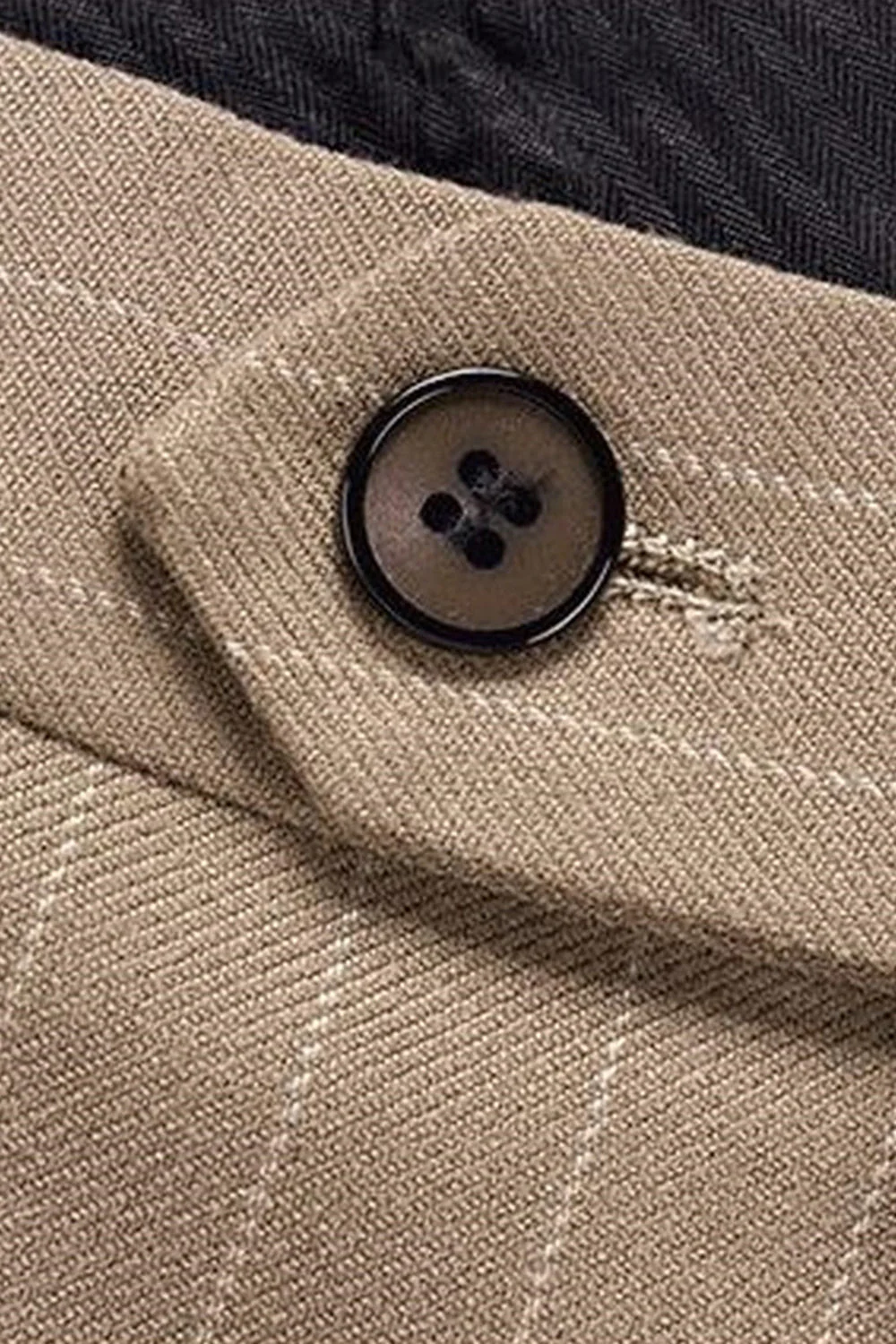 Męskie garnitury dwurzędowe w paskach w kolorze khaki - Image 7