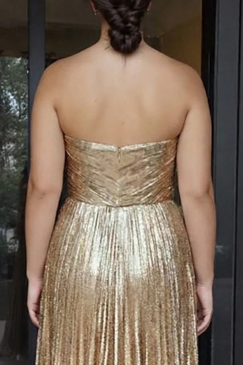 Metaliczna, złota, plisowana sukienka w kształcie litery A, długa plus size sukienka na studniówkę - Image 4